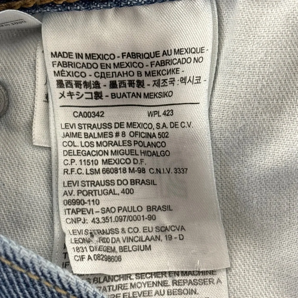 Levis see photos
